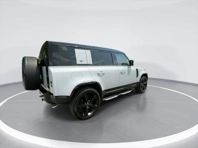 2023 Land Rover Defender 110 V8