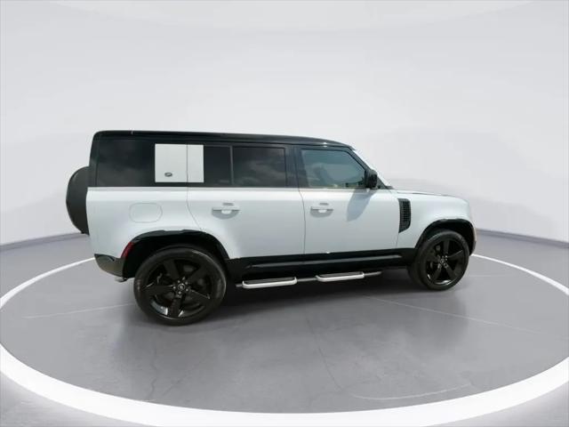 2023 Land Rover Defender 110 V8