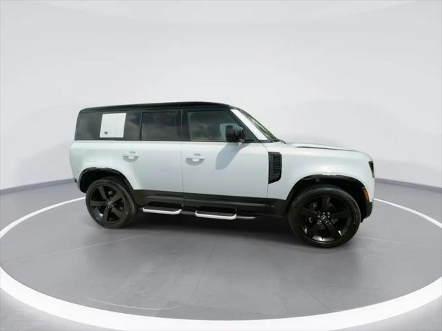 2023 Land Rover Defender 110 V8