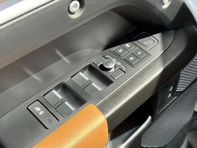 2023 Land Rover Defender 110 V8