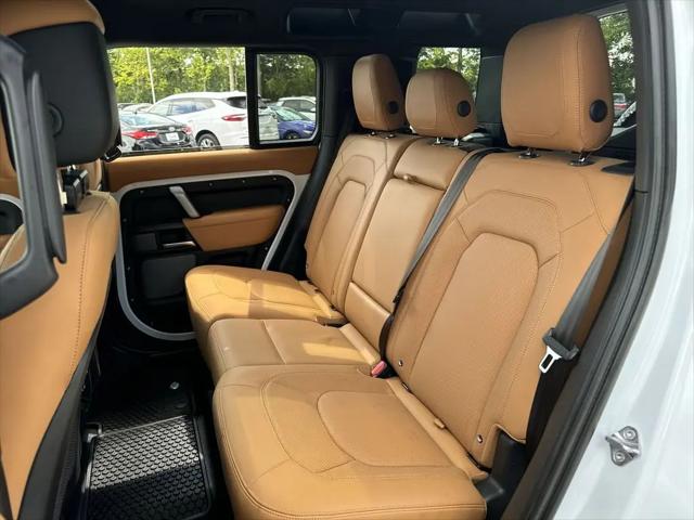 2023 Land Rover Defender 110 V8