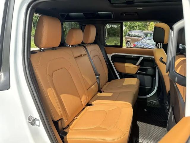 2023 Land Rover Defender 110 V8