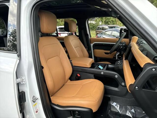 2023 Land Rover Defender 110 V8