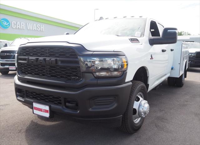 2024 RAM Ram 3500 Chassis Cab RAM 3500 TRADESMAN CREW CAB CHASSIS 4X4 60 CA