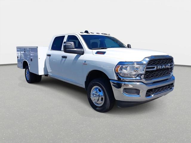 2024 RAM Ram 3500 Chassis Cab RAM 3500 TRADESMAN CREW CAB CHASSIS 4X4 60 CA