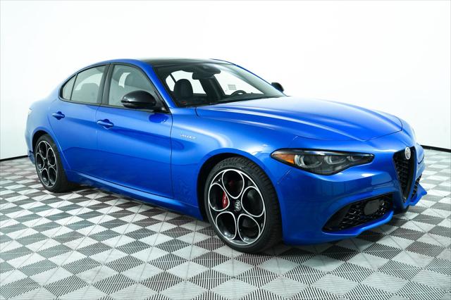 2024 Alfa Romeo Giulia GIULIA VELOCE RWD