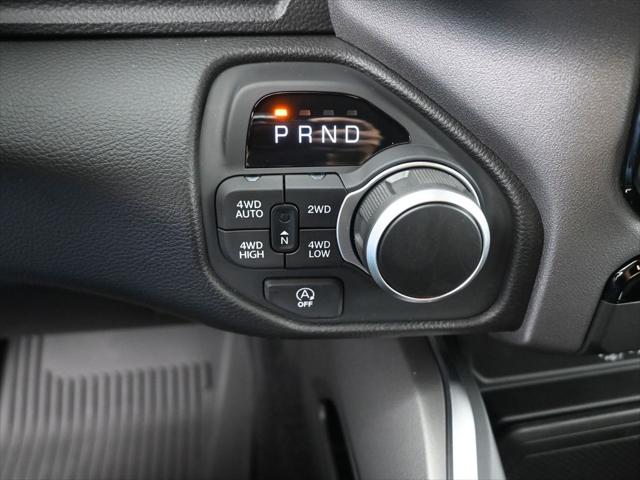 2025 RAM Ram 1500 RAM 1500 LONE STAR CREW CAB 4X4 57 BOX
