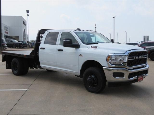 2024 RAM Ram 3500 Chassis Cab RAM 3500 TRADESMAN CREW CAB CHASSIS 4X4 60 CA