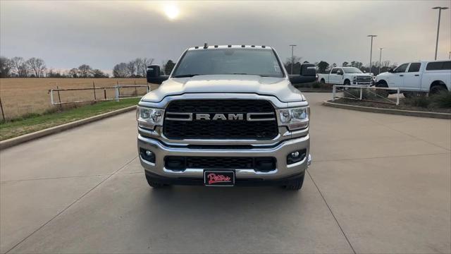2024 RAM Ram 3500 Chassis Cab RAM 3500 TRADESMAN CREW CAB CHASSIS 4X4 60 CA