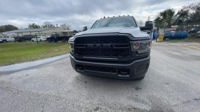 2024 RAM Ram 3500 Chassis Cab RAM 3500 TRADESMAN CREW CAB CHASSIS 4X4 60 CA