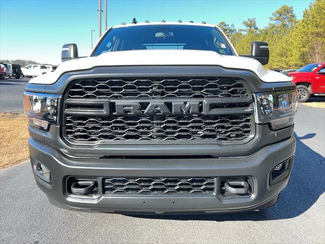 2024 RAM Ram 3500 Chassis Cab RAM 3500 TRADESMAN CREW CAB CHASSIS 4X4 60 CA