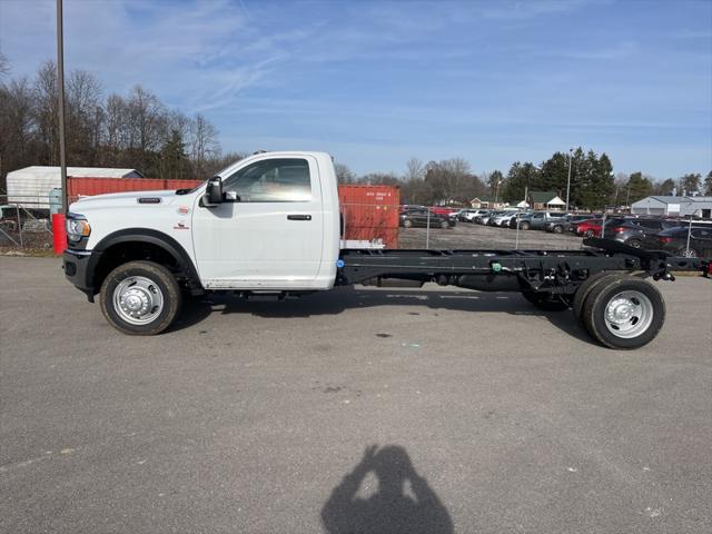 2024 RAM Ram 5500 Chassis Cab RAM 5500 TRADESMAN CHASSIS REGULAR CAB 4X4 120 CA