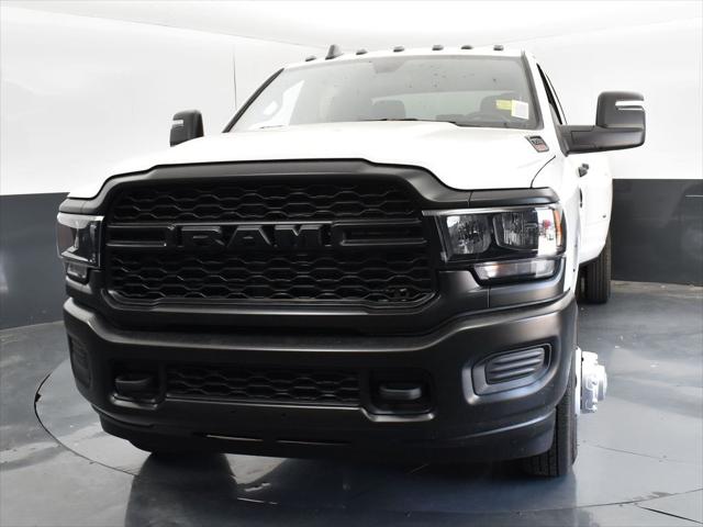 2024 RAM Ram 3500 RAM 3500 TRADESMAN CREW CAB 4X4 8 BOX