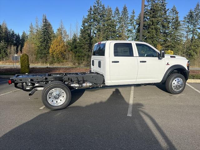 2024 RAM Ram 5500 Chassis Cab RAM 5500 TRADESMAN CHASSIS CREW CAB 4X4 60 CA