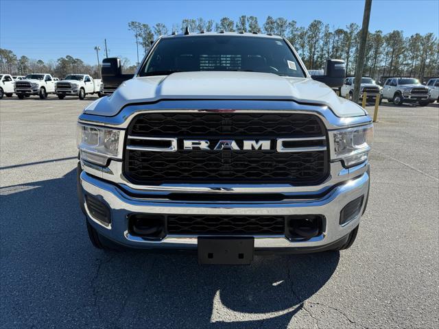 2024 RAM Ram 5500 Chassis Cab RAM 5500 TRADESMAN CHASSIS CREW CAB 4X4 84 CA