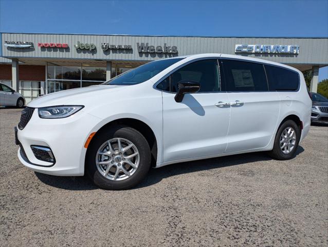 2024 Chrysler Pacifica PACIFICA TOURING