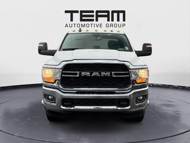 2024 RAM Ram 3500 Chassis Cab RAM 3500 TRADESMAN CREW CAB CHASSIS 4X4 60 CA