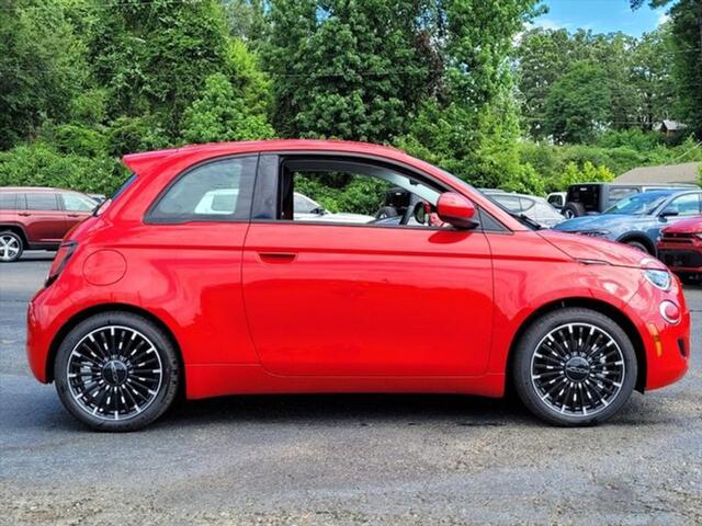 2024 Fiat 500e INSPI(RED) FWD
