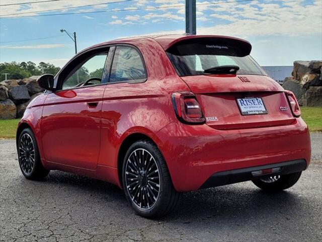 2024 Fiat 500e INSPI(RED) FWD