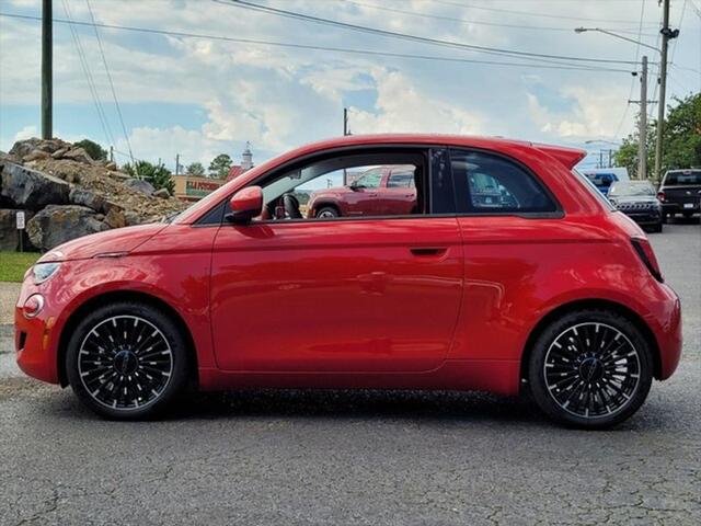 2024 Fiat 500e INSPI(RED) FWD