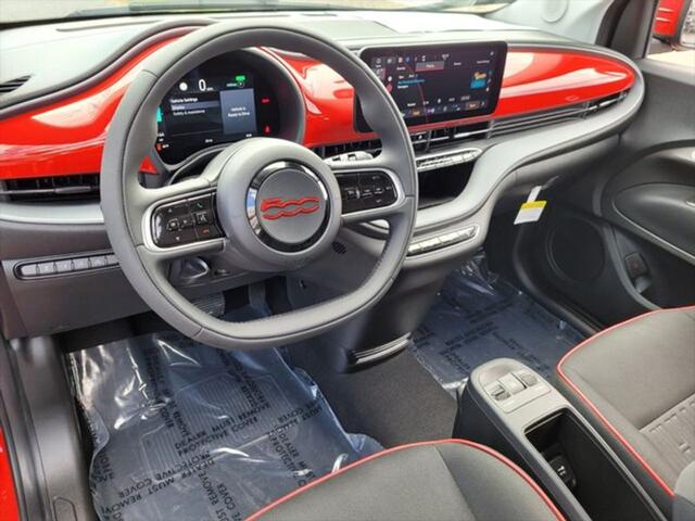 2024 Fiat 500e INSPI(RED) FWD