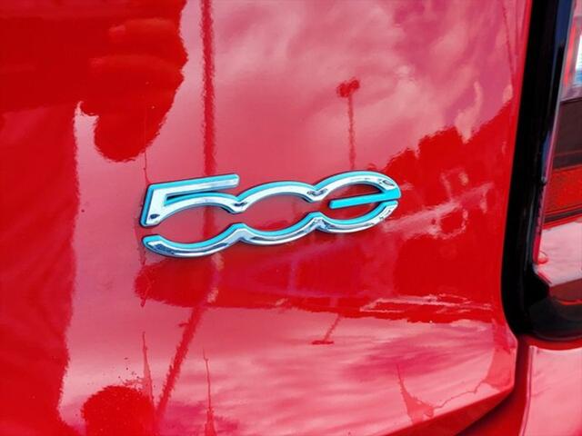 2024 Fiat 500e INSPI(RED) FWD