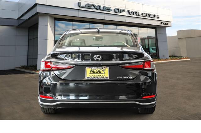 2025 Lexus ES ES 300h