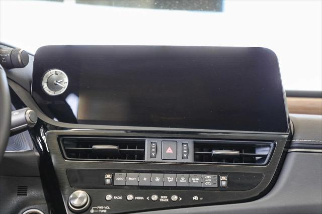 2025 Lexus ES ES 300h