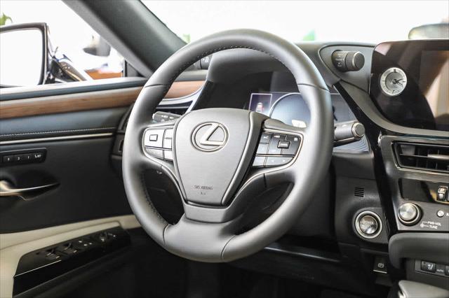 2025 Lexus ES ES 300h