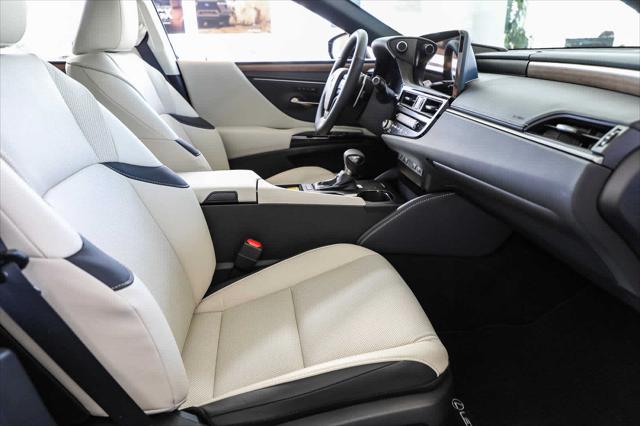 2025 Lexus ES ES 300h