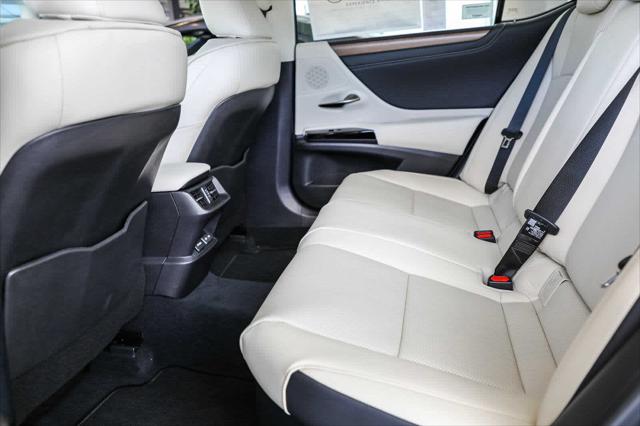 2025 Lexus ES ES 300h