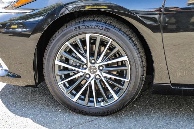 2025 Lexus ES ES 300h