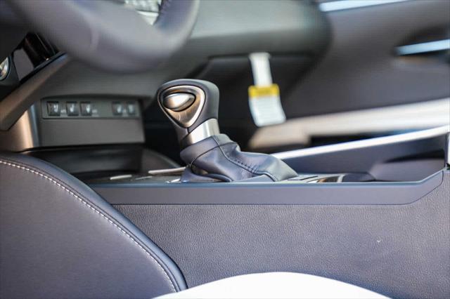 2025 Lexus ES ES 300h