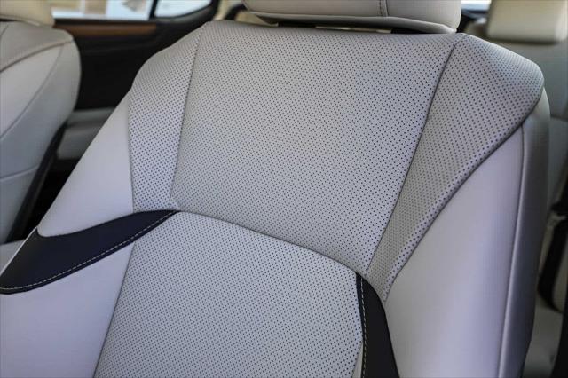 2025 Lexus ES ES 300h