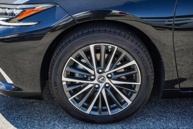 2025 Lexus ES ES 300h