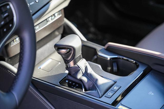 2025 Lexus ES ES 300h