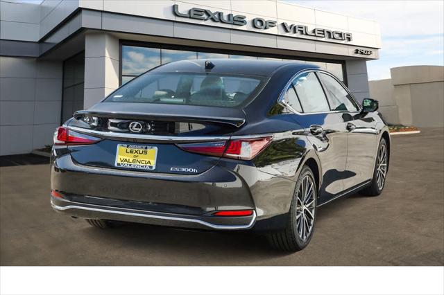 2025 Lexus ES ES 300h