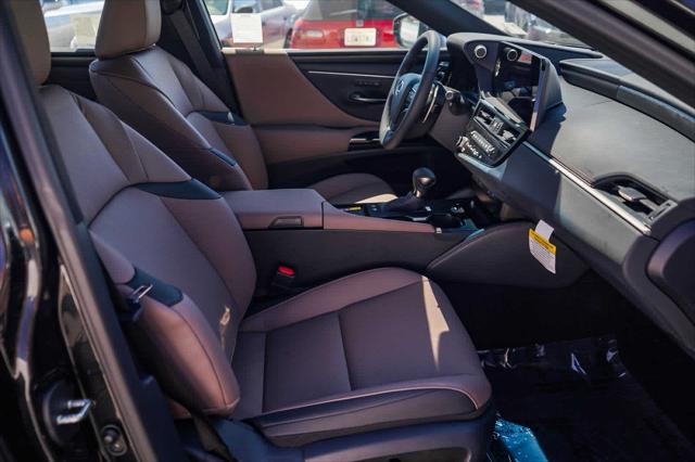 2025 Lexus ES ES 300h