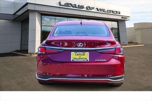 2025 Lexus ES ES 300h
