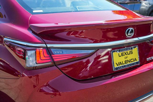 2025 Lexus ES ES 300h