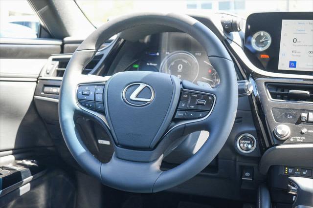 2025 Lexus ES ES 300h