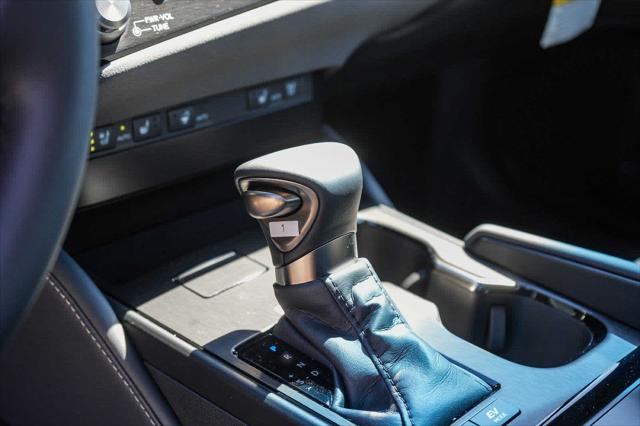 2025 Lexus ES ES 300h