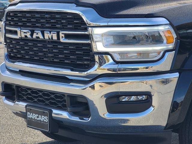 2024 RAM 5500 Chassis Tradesman/SLT