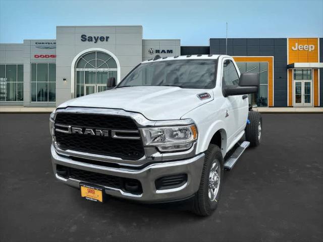 2024 RAM Ram 3500 Chassis Cab RAM 3500 TRADESMAN CHASSIS REGULAR CAB 4X4 60 CA