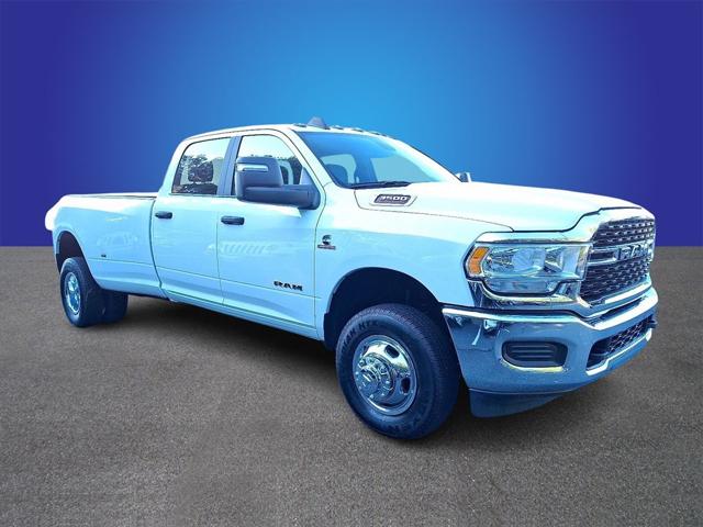 2024 RAM Ram 3500 RAM 3500 BIG HORN CREW CAB 4X4 8 BOX 2024 RAM Ram 3500 RAM 3500 BIG HORN CREW CAB 4X4 8 BOX