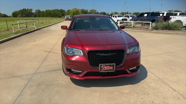 2023 Chrysler 300 Touring L