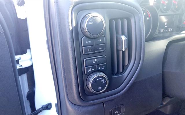 2024 Chevrolet Silverado 1500 4WD Crew Cab Short Bed Custom Trail Boss