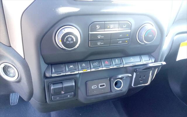 2024 Chevrolet Silverado 1500 4WD Crew Cab Short Bed Custom Trail Boss