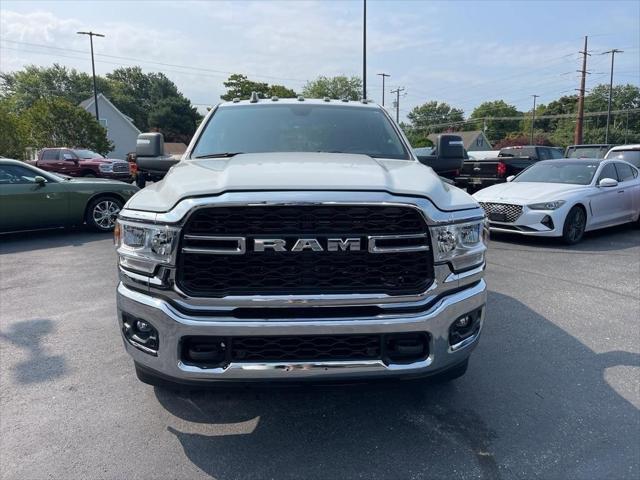 2024 RAM Ram 3500 RAM 3500 TRADESMAN CREW CAB 4X2 8 BOX