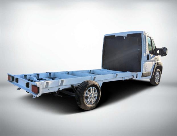 2025 RAM Ram ProMaster RAM PROMASTER 3500 SLT CUTAWAY 159 WB EXT / 104 CA